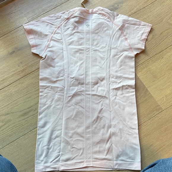 lululemon athletica Light Pink Short Sleeve Tee - Picture 2 of 3